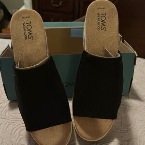 Toms Black Mules Minimalist Comfort Shoes